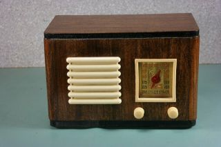 General Television Wood Tube Radio