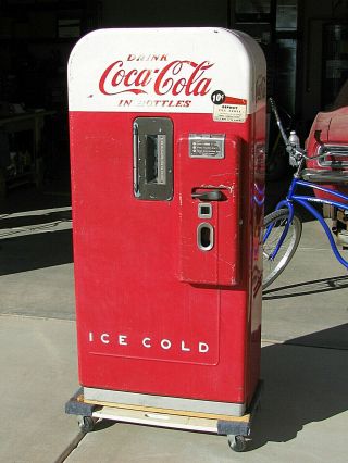 Vintage Coca - Cola Unrestored Vendo 39 Coke Machine