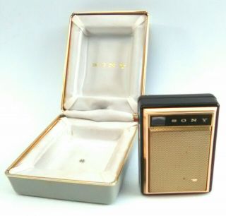 Sony Tr - 730 Transistor Radio Vintage,  Black And Gold 1965 With Case.