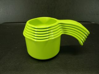 Tupperware Measuring Cups Lime Green Set Of 6 Embossed Curved Handles