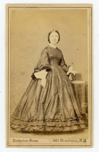 Pretty Young Lady Circa 1862 Civil War Era York