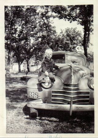 Vintage Old Photo Of Cute Boy On Pontiac Car Hood 1948 Minnesota License Plates