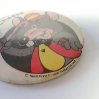 Chuck E Cheese Pin Badge 1982 Pizza Time Theatre Mouse Large 3 Inch Ad Vintage 2