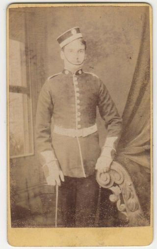 Military Cdv Photo Of A Soldier Of The Coldstream Guards In Full Uniform C.  1900