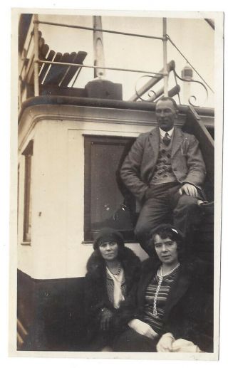 Ss Monarch Passengers Going From Bournemouth To Totland Bay - Vintage Photo 1931