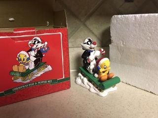 Wb Warner Brothers Looney Tunes Tweety Bird Sylvester Christmas Salt And Pepper
