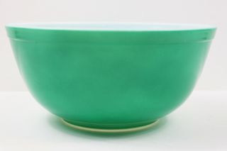 Vintage Pyrex Primary Green Mixing Bowl Color 403 Usa 2.  5 Qt.
