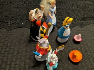 5 PVC figurines from Disney ' s Alice in Wonderland,  Queen,  2 Rabbits,  Mushrooms 3