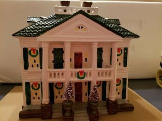 Department 56: Southern Colonial - The Snow Village