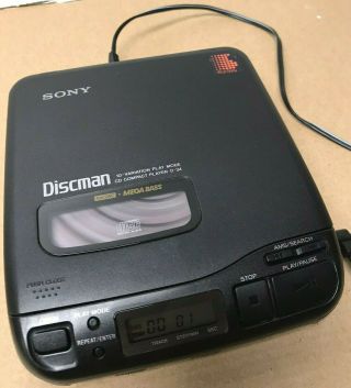 Vintage Sony Discman D - 34 Mega Bass Disc Player CD Walkman AC Adapter,  Case - logic 2