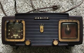 Zenith Vintage Tube Radio Model T524r 117 Volts Ac & Stylish Wow