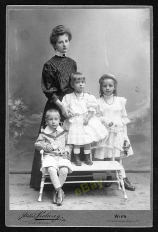 Cabinet Card By Prelany,  Wien - Charming Portrait Mother & Her Three Children