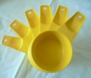 Vintage Tupperware Complete Set Of 6 Daffodil Yellow Measuring Cups
