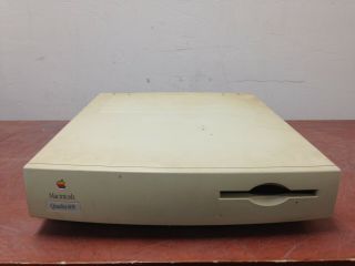 Vintage Apple Macintosh Quadra 605 M1476 Powers On | Oo874