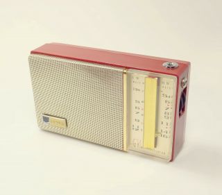 Sanyo Transistor Radio