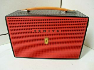 Zenith T 404 Portable Tube Radio Two Tone Colors
