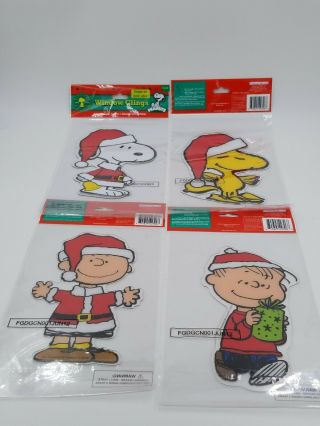 Set Of 4 Peanuts Christmas Window Gel Clings Charlie Brown - Snoopy