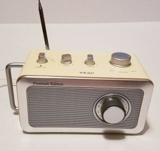Teac R - 1 Premium Edition Am/fm Mono Radio With Auxiliary Input Retro Portable