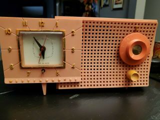 Mcm Atomic Rose Pink Westinghouse Plastic Radio Dresser Clock