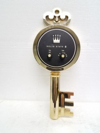 Vintage Solid State 8 Metal Brass Key Transistor Radio Made In Japan