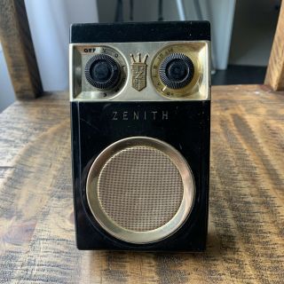 Vintage 50s Zenith Royal 500 Transistor Radio Black