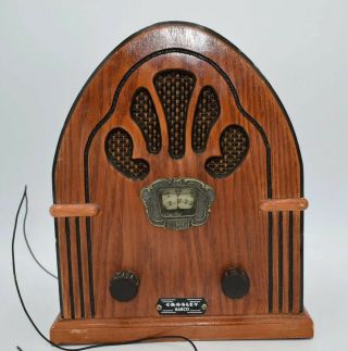 Crosley Harco Model Cr82,  Vintage Battery Operated Portable Am/fm Radio.