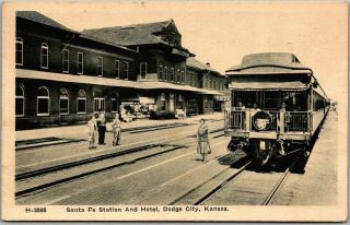 Dodge City,  Kansas Postcard " Santa Fe Station & Hotel " Fred Harvey House 1935