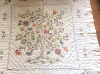 Vintage White Handmade Quilt Cross Stitch Green Blue Flowers Flora Embroidered 2