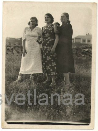 1930s Soviet Youth Three Country Girls Young Women Dress Ussr Antique Photo
