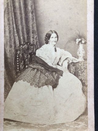 Victorian Carte De Visite CDV: Lady: Greenish: London: Grand Woman Lace Shawl 2