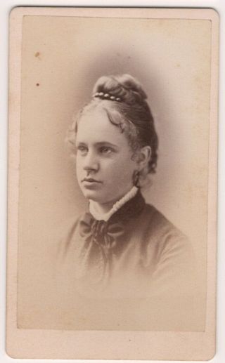 Cdv Ca.  1878 Pretty Young Woman - Photo By Claflin,  Worcester Ma