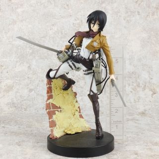 O763 Prize Anime Character Figure Attack On Titan