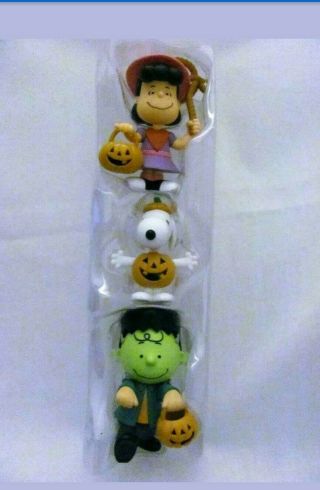 Halloween Peanuts Lucy Snoopy Charlie Brown Set Of 3 Figurines -