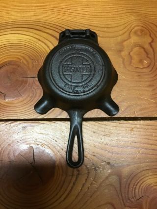 Griswold 00 Ashtray 570 Quality Ware Cast Iron