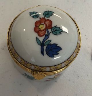 Vintage B.  H.  Limoges Porcelain Hand Painted Hinged Trinket Box 2