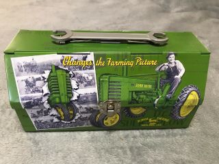 John Deere Tin Collectable Kids Tool/ Lunch Box