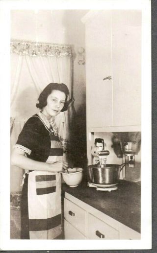 Vintage Photograph 1940 Woman/girls Kitchen Apron Hair Fashion Mixer Maine Photo