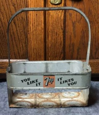 Vintage 1940s 7up Metal Six Pack Soda Bottle Carrier " You Like It  It Likes You "