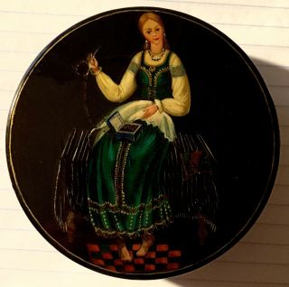 Vintage Paper Maché Russian Lacquer Hand - Painted Round Box Woman Sewing Signed
