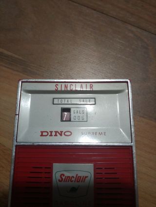 Vintage Sinclair Gas Pump Style Dino Advertising Promo Transistor Radio 3