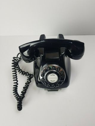 Vintage Flash Redial Push Button Black Telephone.