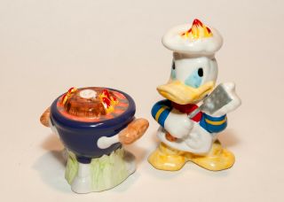 Donald Duck & Bbq Grill Salt & Pepper Shakers
