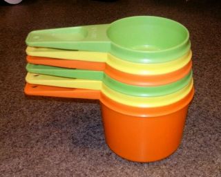 Vintage Tupperware 6 Measuring Cups Multi Colored Yellow Orange Green Mixed