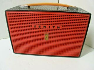 Zenith T 404 Portable Tube Radio Two Tone Colors With Retractor Cord