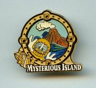Tokyo Disney Sea Porthole Donald Duck Mysterious Island Nautilus Volcano Pin