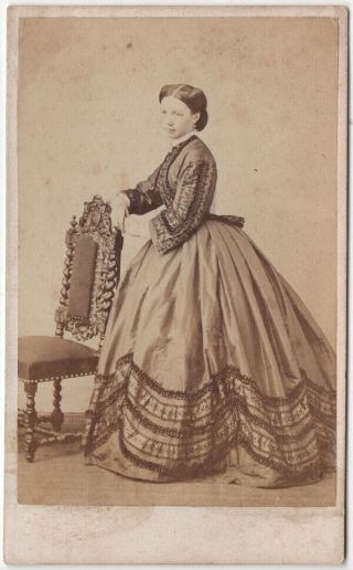 Early Cdv Photo Fashion France Amiens By Baril Victorian Woman