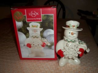 Lenox 2015 Holiday Snowy Gift Snowman Figurine Christmas Snowflake W/box