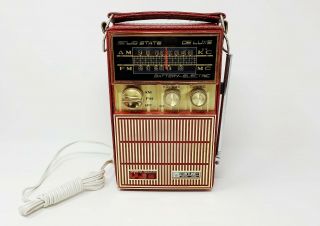 Vintage Red Fortune Instant Sound Solid State Deluxe Transistor Radio 9.  5 "