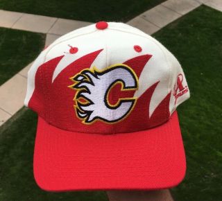 Vtg 90s Logo Athletic Calgary Flames Sharktooth Snapback Hat Nhl