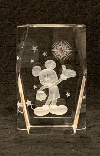 3d Laser Etched Walt Disney Mickey Mouse Crystal Block Paperweight 3 1/4” Tall